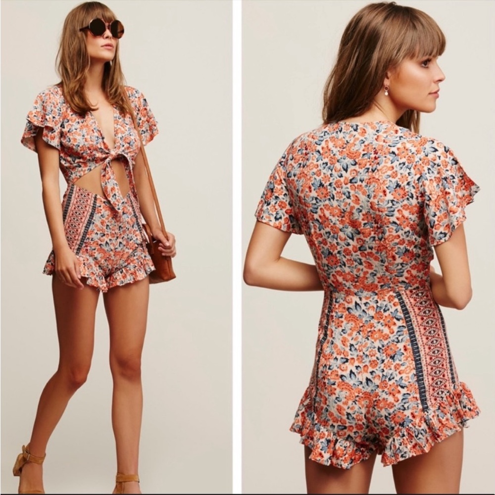 Free People Surf Date Romper size 6 fits like small